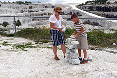 Building Inuksuks on Tatlock Quarry Observation Area