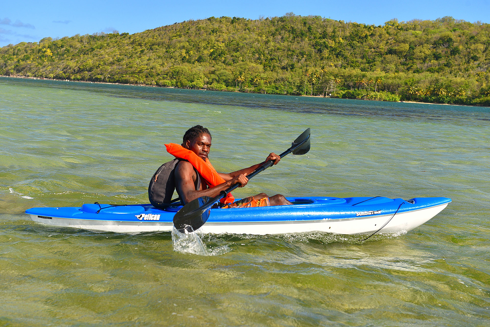 Kayak on the bay, Praslin, St. Lucia – KiMAGIC-Travel News